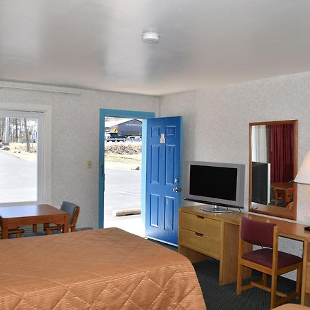 Pocono Night Lodge Бартонсвилл Экстерьер фото