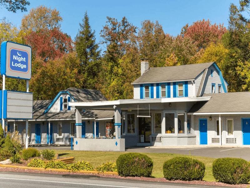 Pocono Night Lodge Бартонсвилл Экстерьер фото
